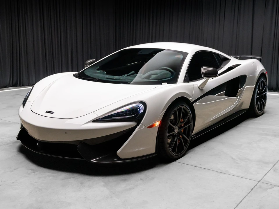 2016 McLaren - Image 27 of 31