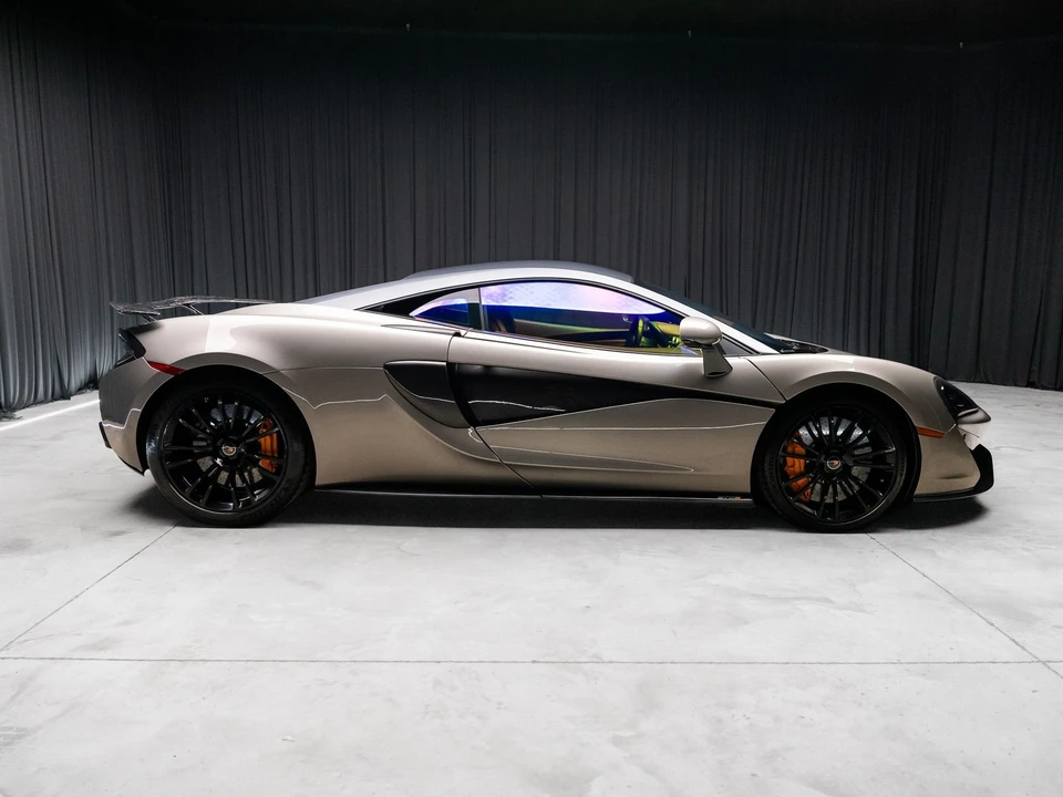 2016 McLaren 570S - Image 16 of 21