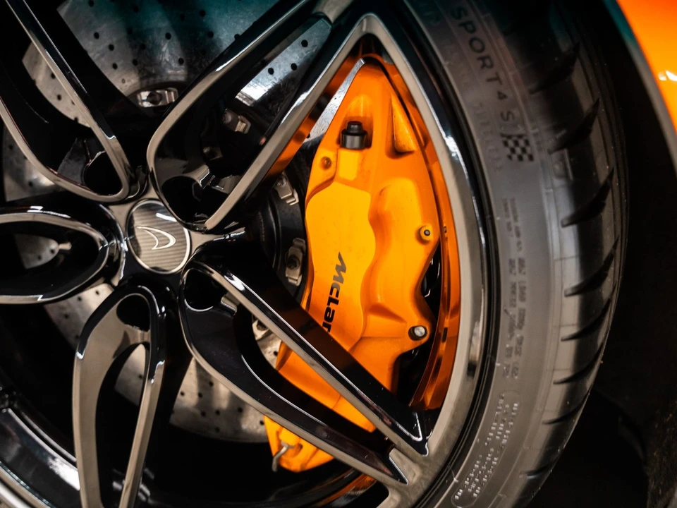 2016 McLaren 570S - Image 27 of 31