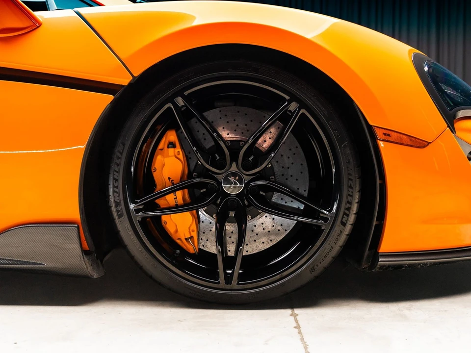 2016 McLaren 570S - Image 29 of 31