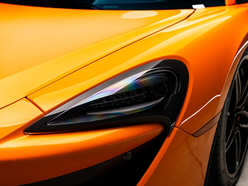2016 McLaren 570S - Image 23 of 31