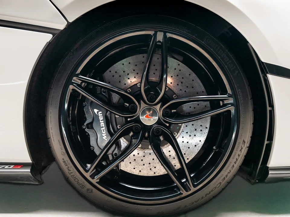 2016 McLaren 570S - Image 4 of 12