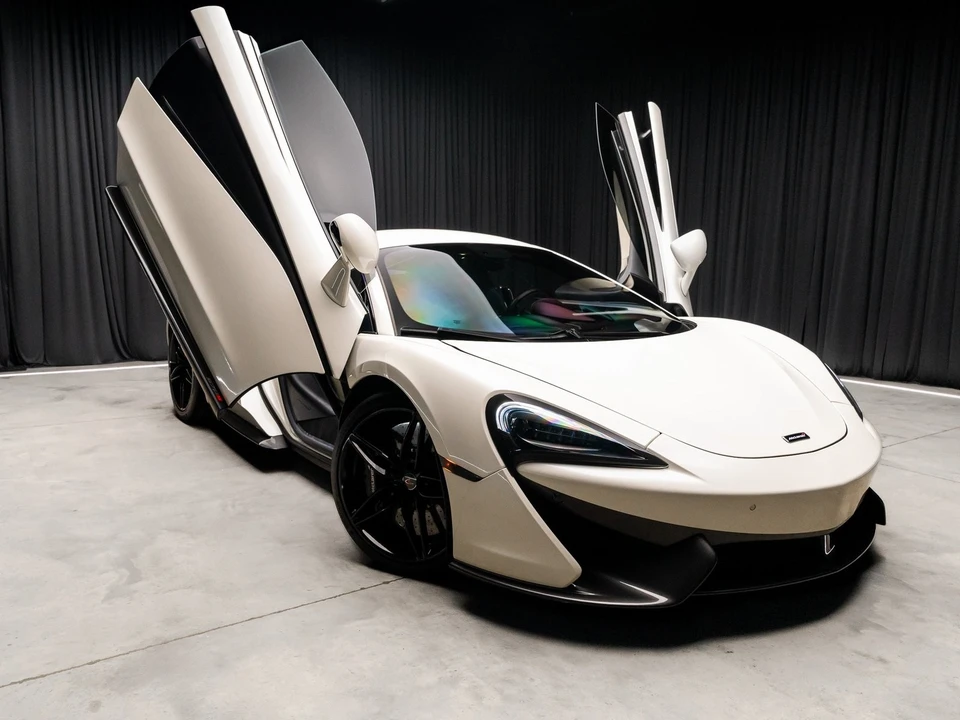 2016 McLaren 570S - Image 7 of 12