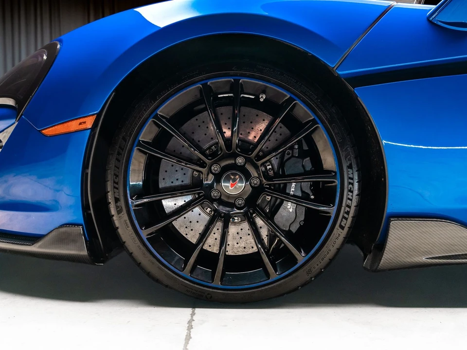 2016 McLaren 570S - Image 3 of 31