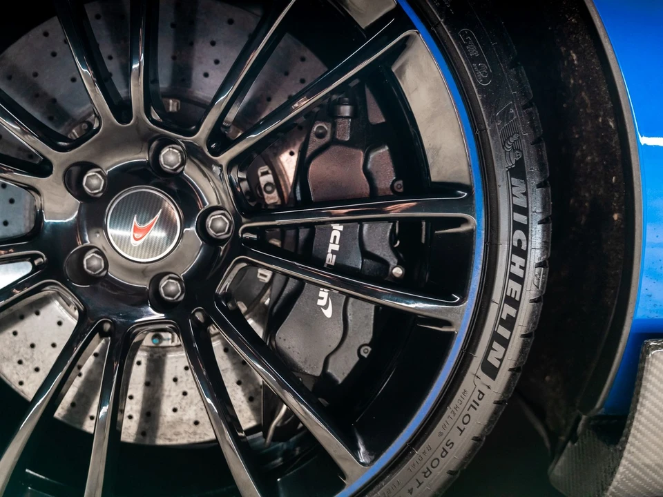 2016 McLaren 570S - Image 26 of 31