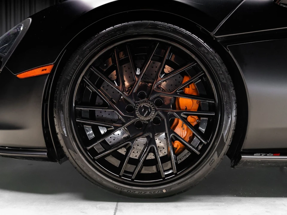 2016 McLaren 570S - Image 31 of 31