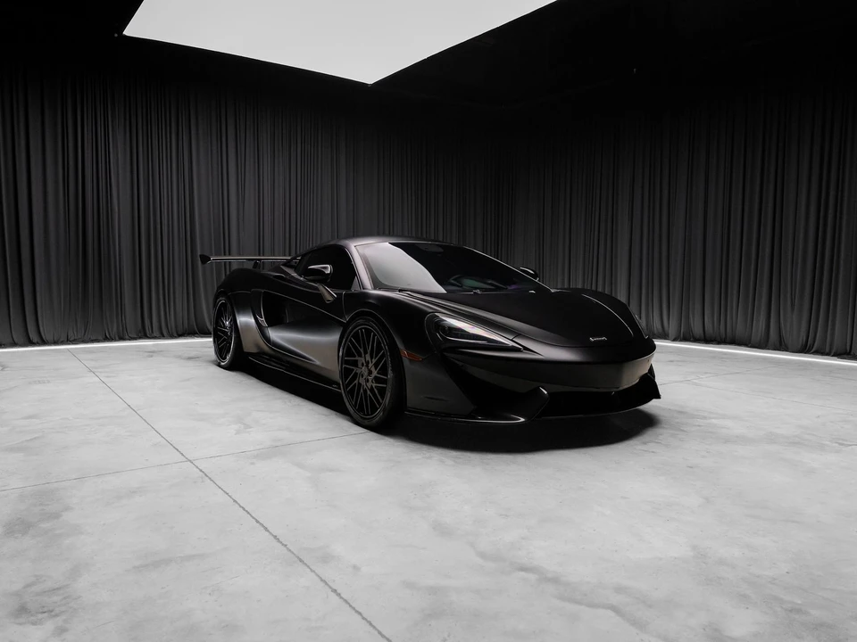 2016 McLaren 570S - Image 2 of 31
