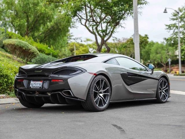 2016 McLaren - Image 6 of 31