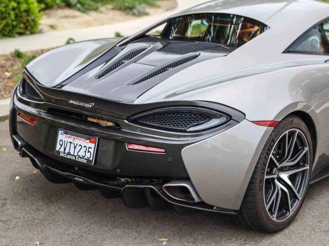 2016 McLaren - Image 15 of 31