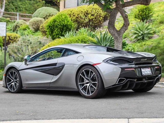2016 McLaren - Image 4 of 31