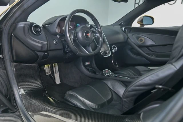 2016 McLaren 570S - Image 2 of 25