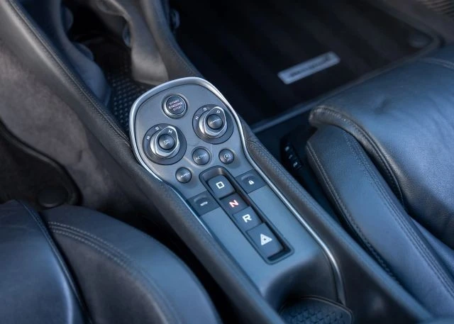 2016 McLaren 570S - Image 18 of 18