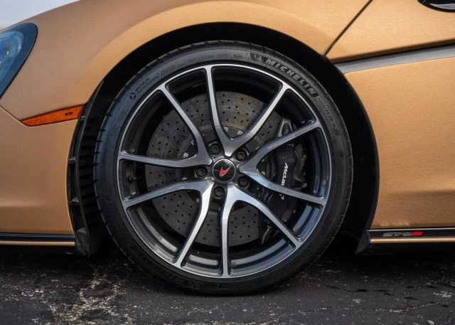 2016 McLaren 570S - Image 5 of 18