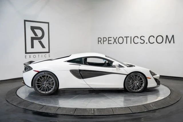 2016 McLaren 570S - Image 9 of 21