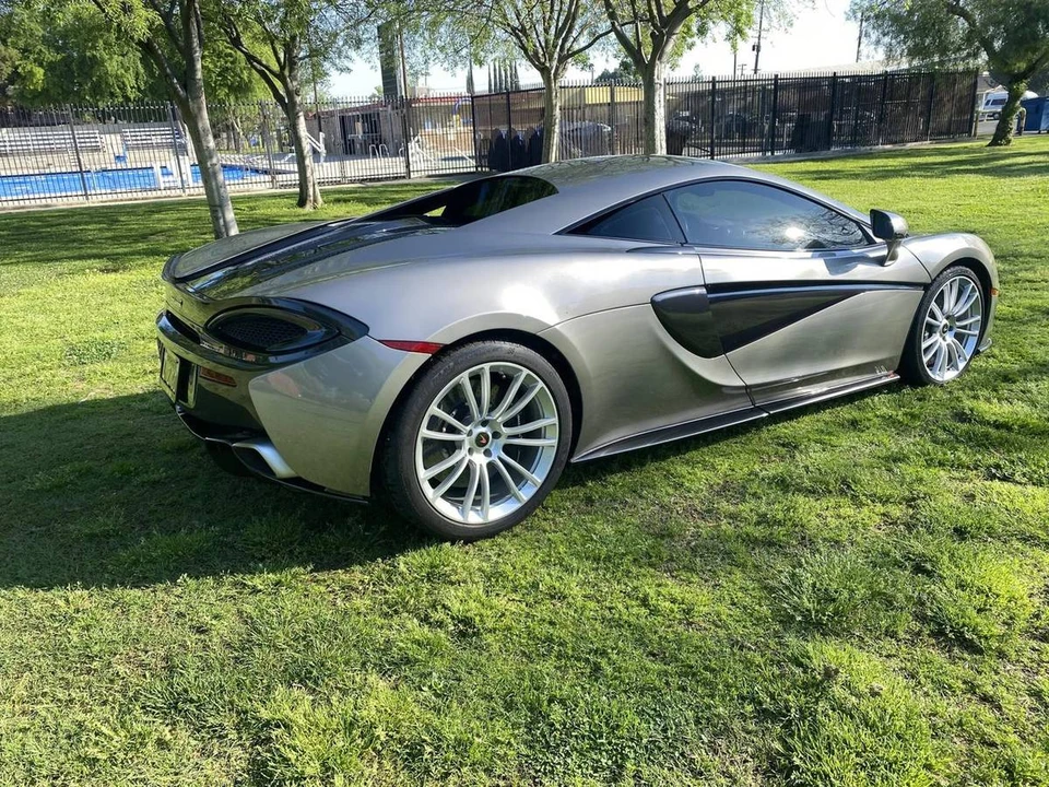 2016 McLaren 570S - Image 4 of 15