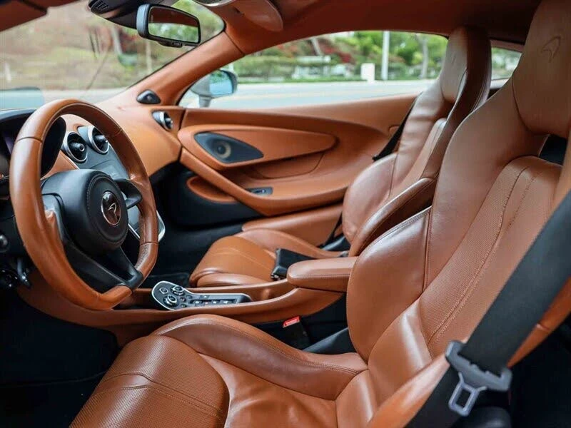 2016 McLaren 570S - Image 23 of 31