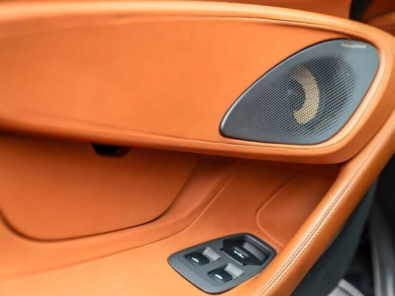 2016 McLaren 570S - Image 28 of 31
