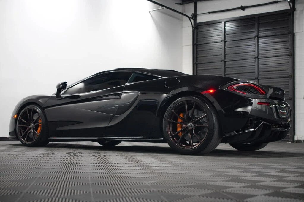2016 McLaren 570S - Image 20 of 31