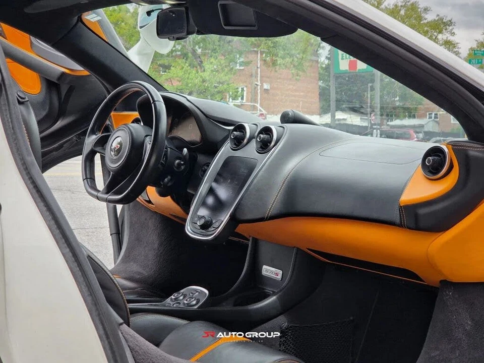 2016 McLaren 570S - Image 14 of 26