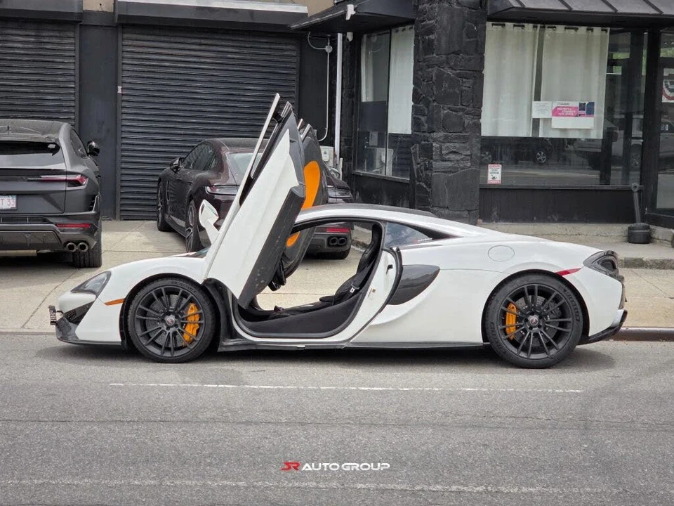 2016 McLaren 570S - Image 4 of 26