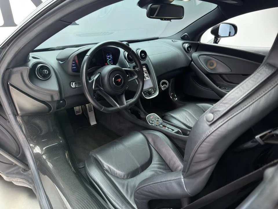 2016 McLaren 570S - Image 2 of 25