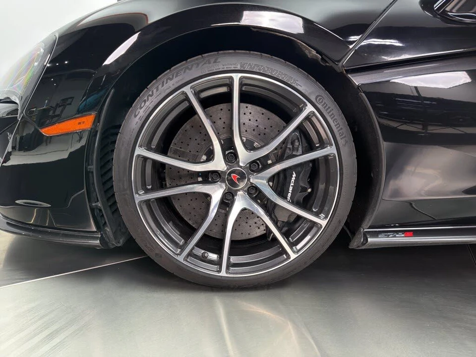 2016 McLaren 570S - Image 4 of 25