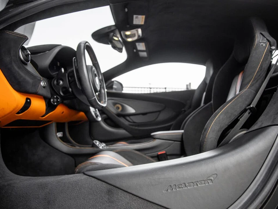 2016 McLaren 570S - Image 29 of 31