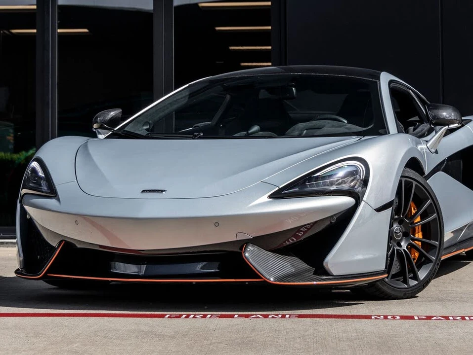 2016 McLaren 570S - Image 3 of 31