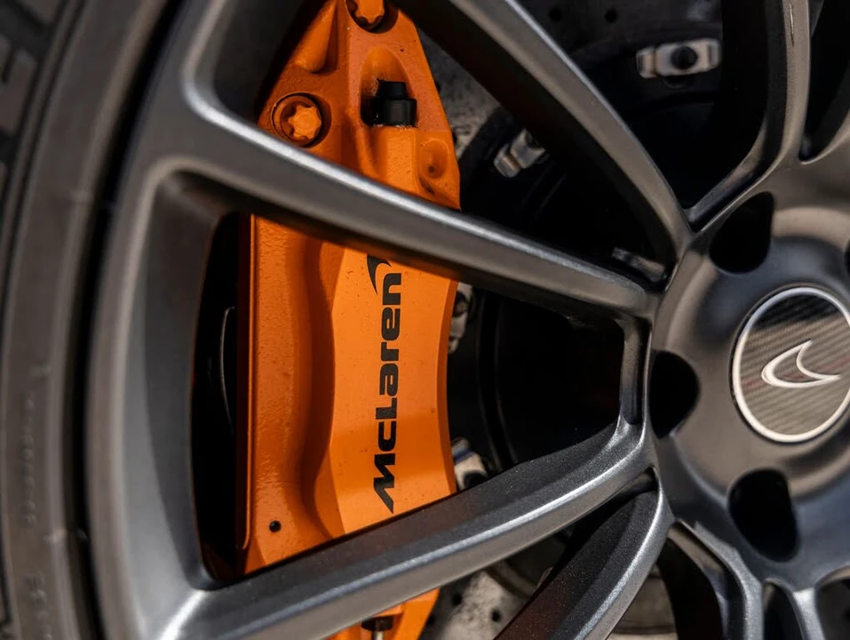 2016 McLaren 570S - Image 16 of 31