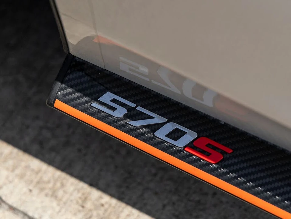 2016 McLaren 570S - Image 17 of 31