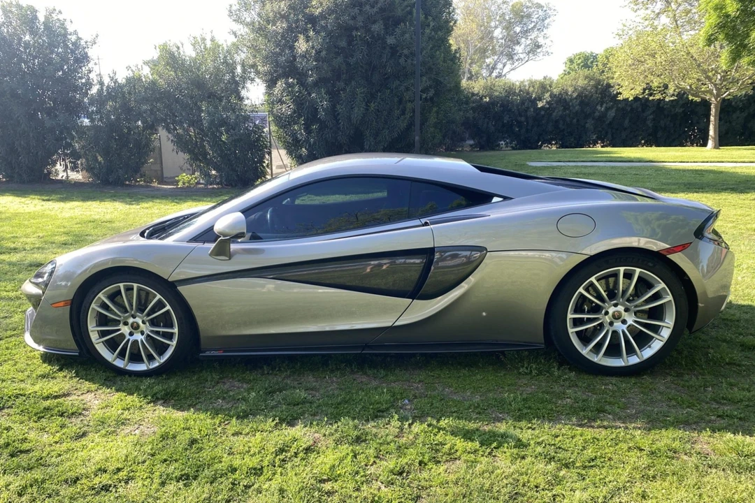 2016 McLaren 570S - Image 3 of 6