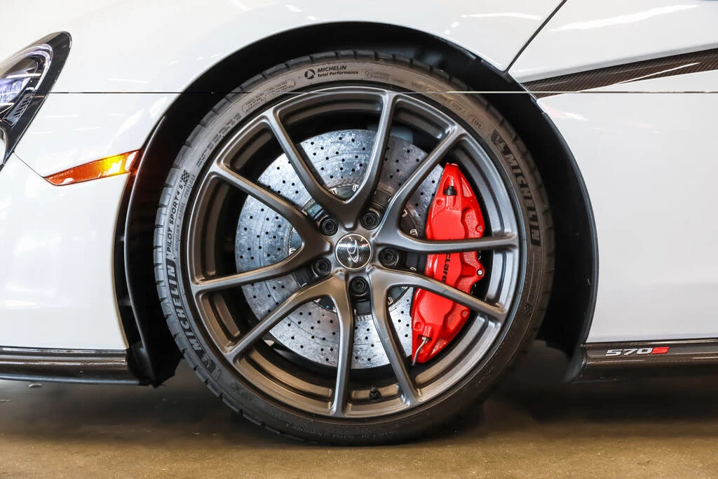 2016 McLaren 570S - Image 21 of 31