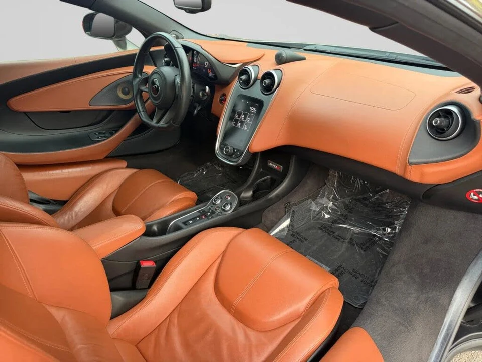 2016 McLaren 570S - Image 26 of 31