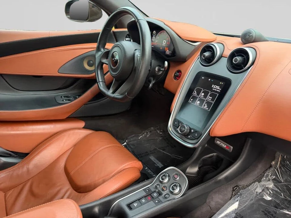 2016 McLaren 570S - Image 28 of 31