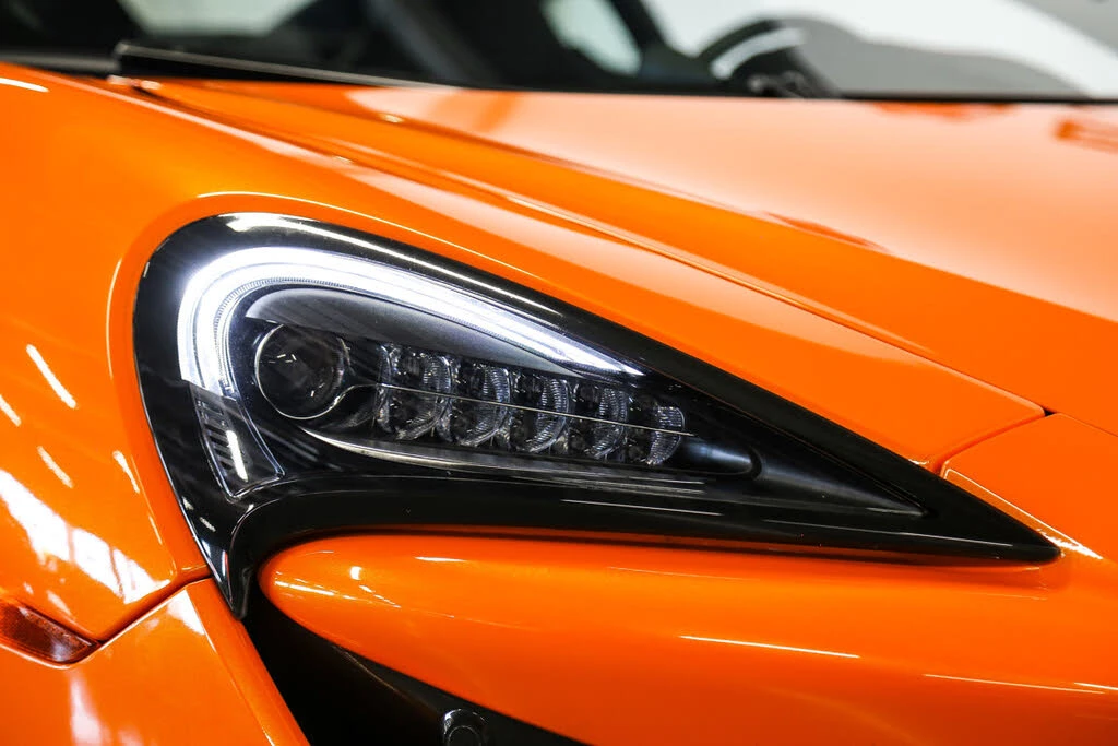 2016 McLaren 570S - Image 31 of 31