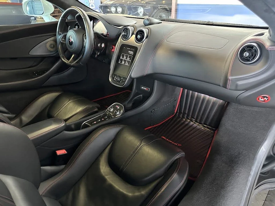 2016 McLaren 570S - Image 31 of 31