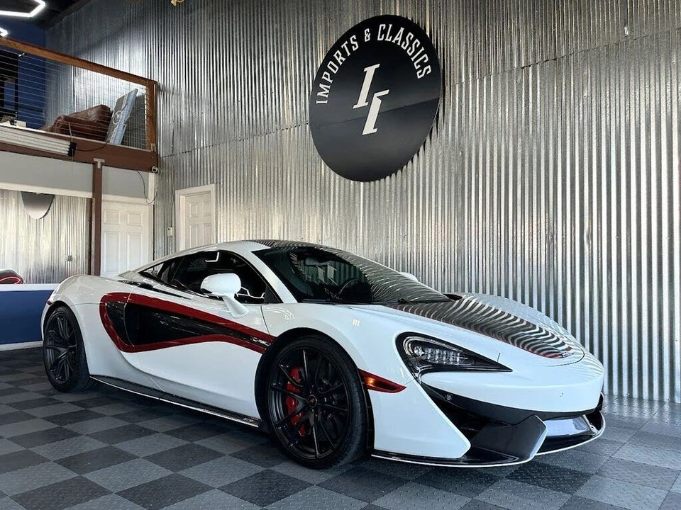 2016 McLaren 570S - Image 4 of 31