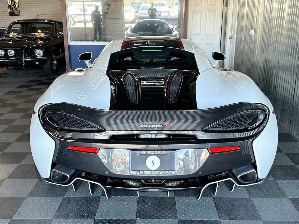 2016 McLaren 570S - Image 20 of 31
