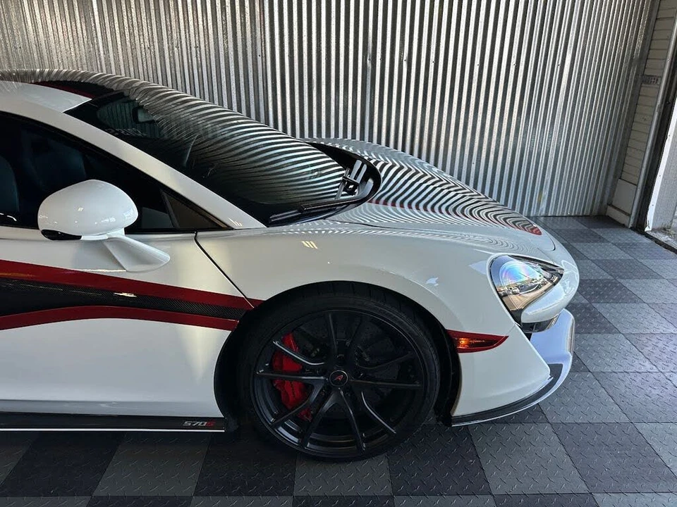 2016 McLaren 570S - Image 11 of 31