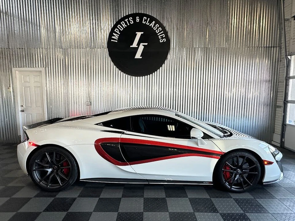 2016 McLaren 570S - Image 14 of 31