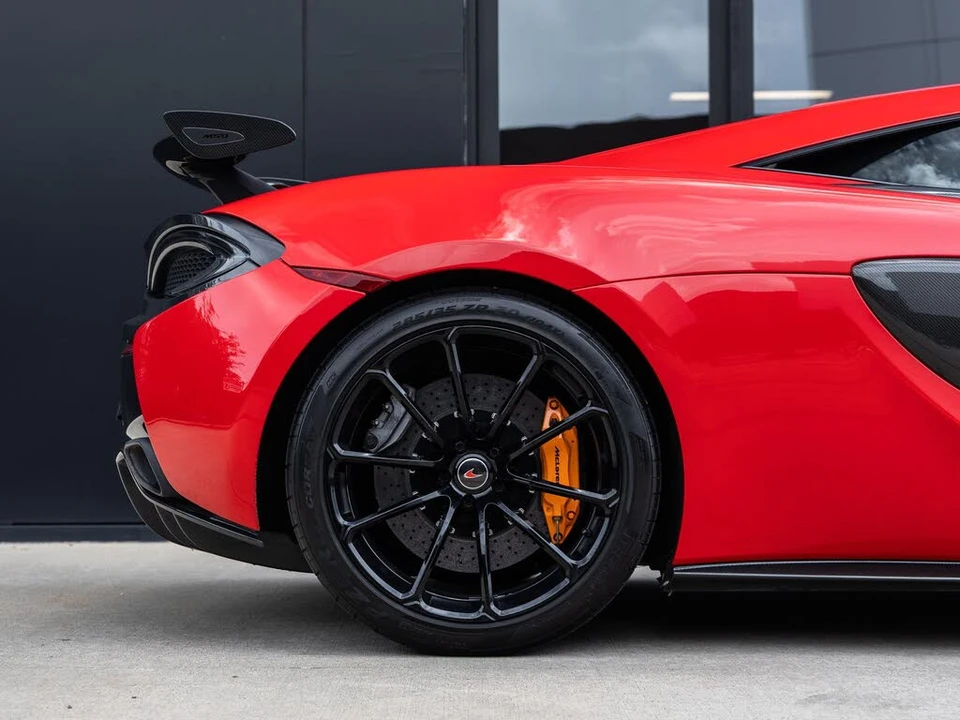 2016 McLaren 570S - Image 30 of 31