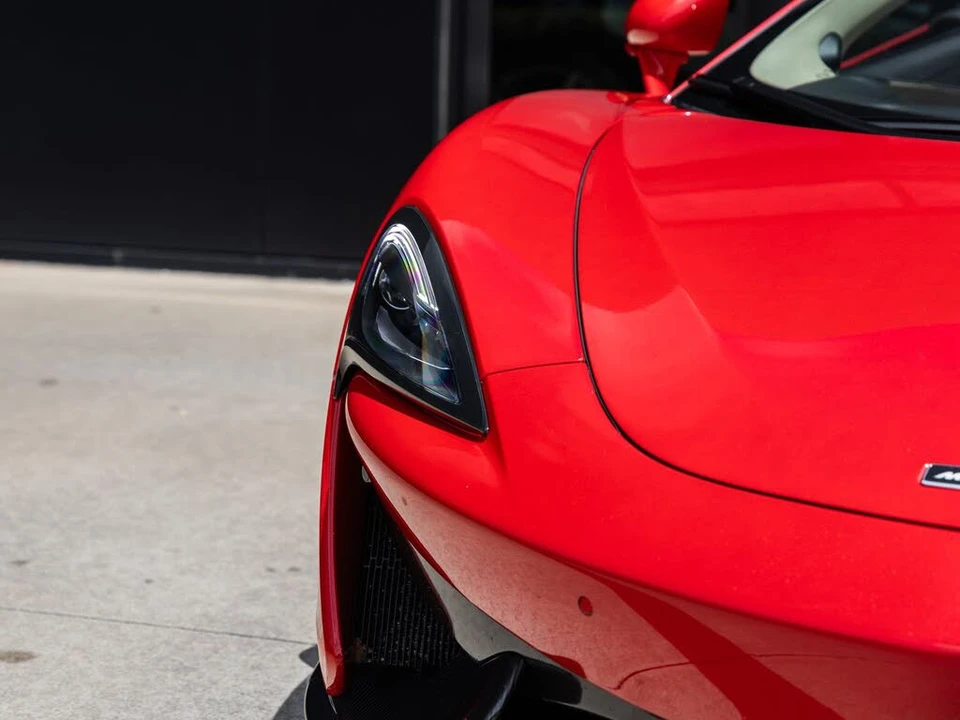 2016 McLaren 570S - Image 25 of 31