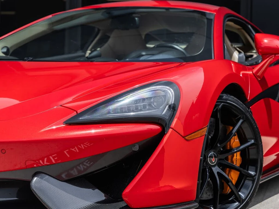 2016 McLaren 570S - Image 23 of 31