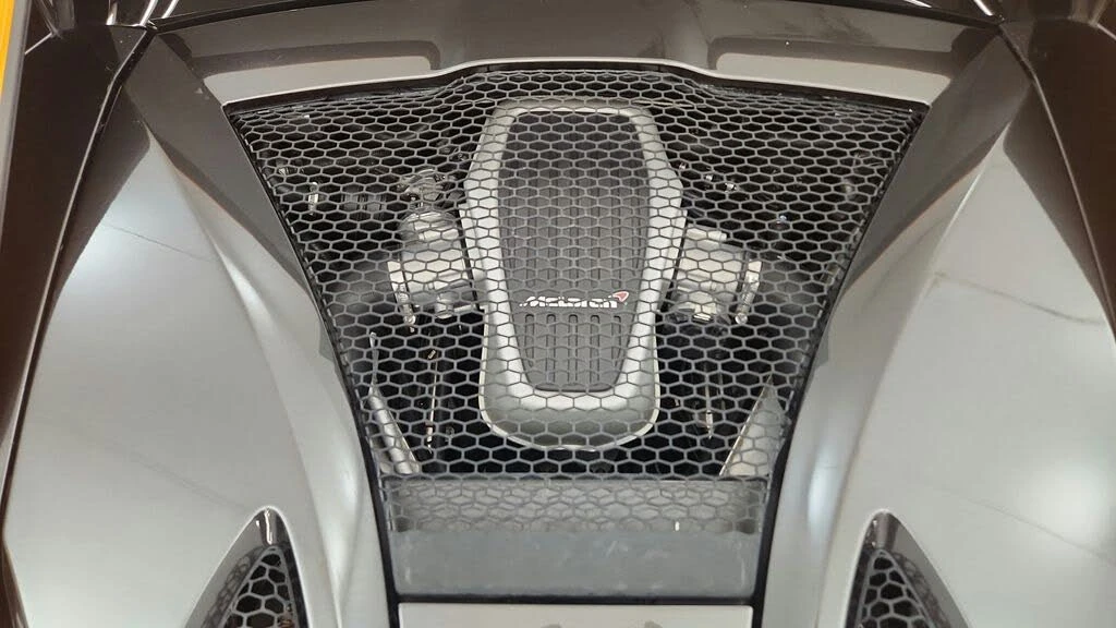2016 McLaren 570S - Image 21 of 31
