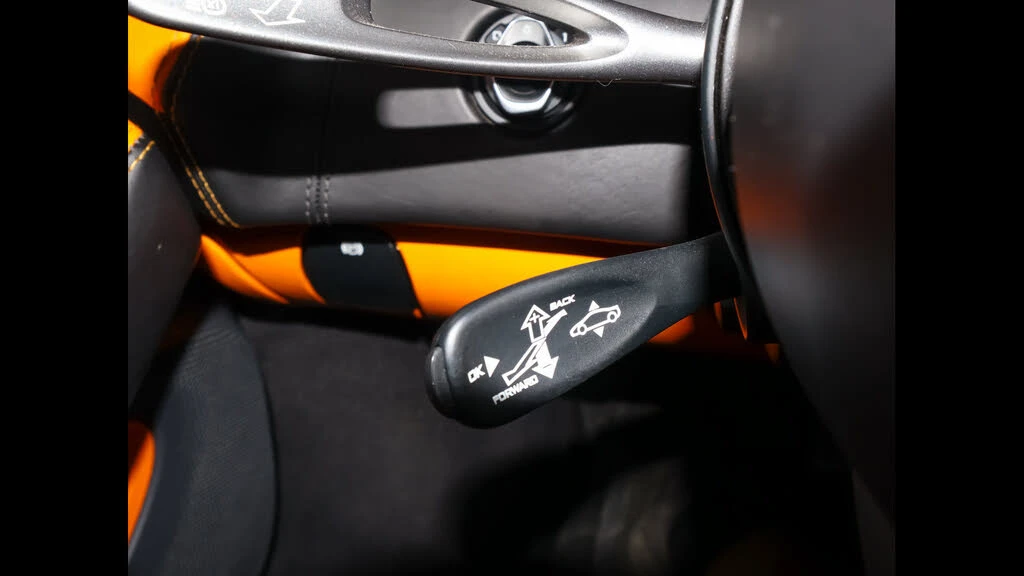 2016 McLaren 570S - Image 24 of 31