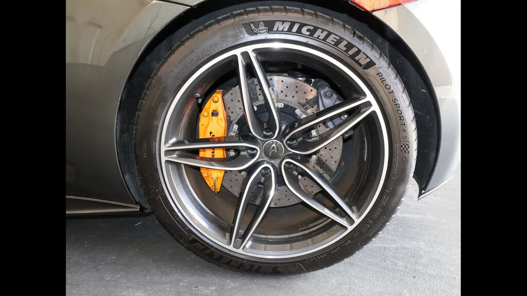 2016 McLaren 570S - Image 27 of 31