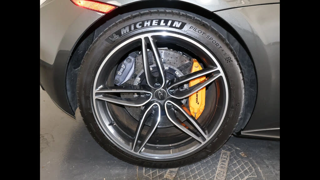 2016 McLaren 570S - Image 30 of 31