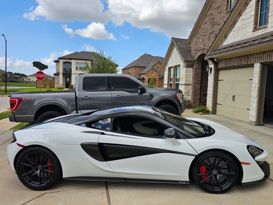 2016 McLaren 570S - Image 6 of 26