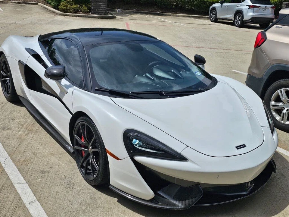 2016 McLaren 570S - Image 3 of 26