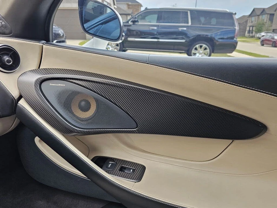 2016 McLaren 570S - Image 20 of 26